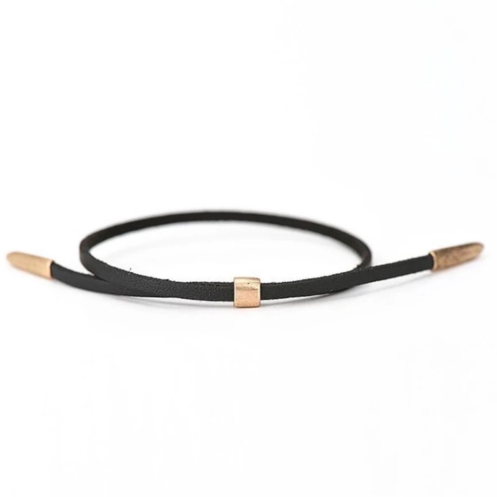 | ‘BOLLO’ BOHO LEATHER BRACELET |